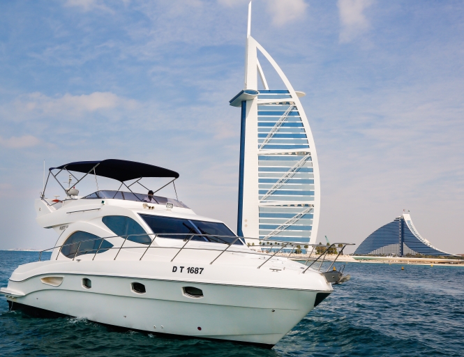 luxury dubai yacht cruise